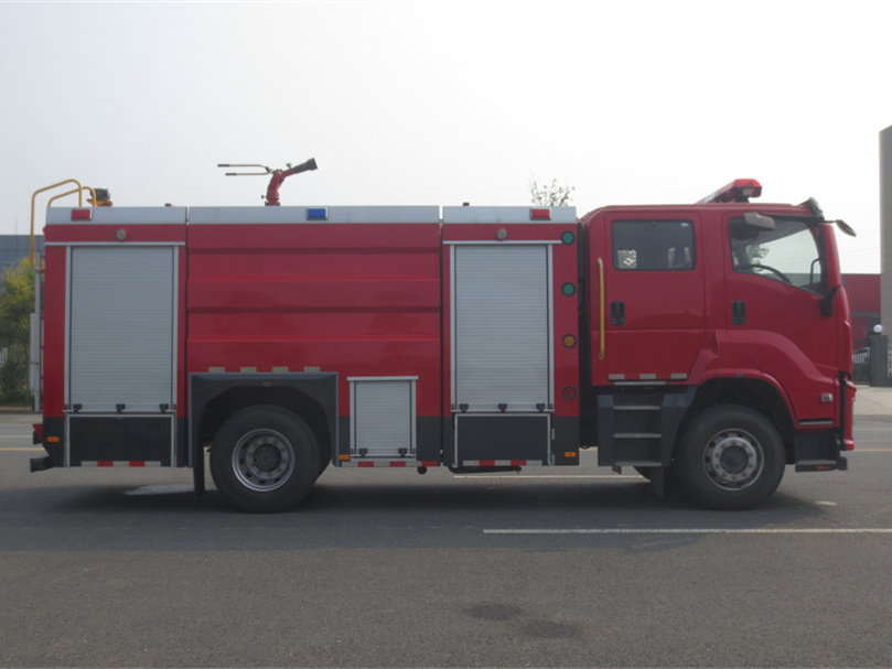 五十鈴6噸水罐消防車(chē)
