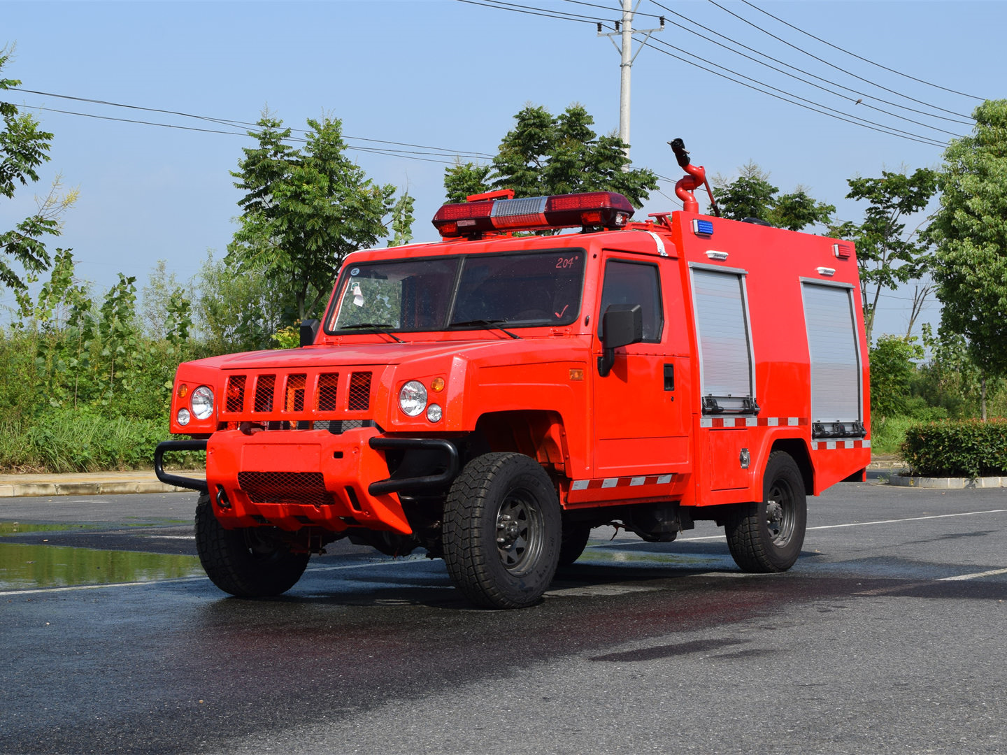 四驅1噸水罐消防車