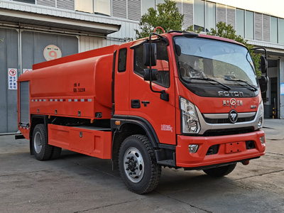 森林四驅福田單排7.6噸供水車